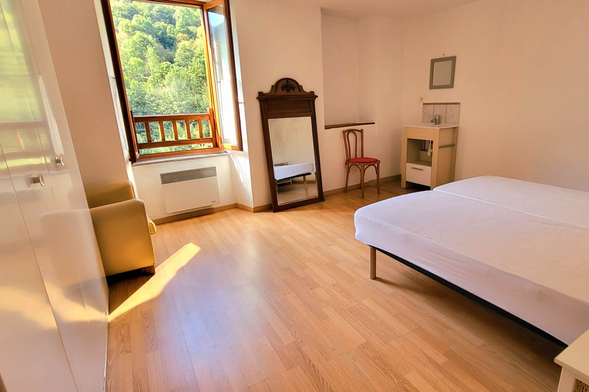 Chambre lumineuse d’un T4